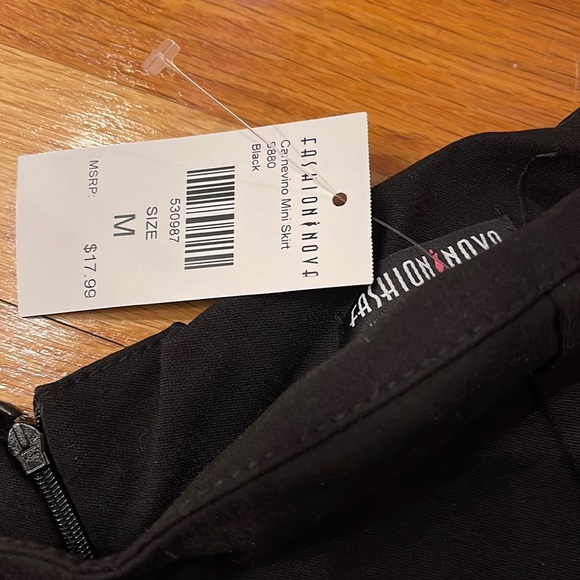 Fashion Nova Skirt - Picture 1 of 4